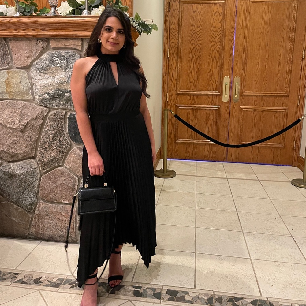 Elegant Black Pleated Dress